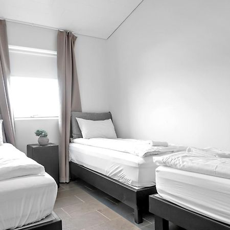 Luxury Villa With River View Laugaras エクステリア 写真