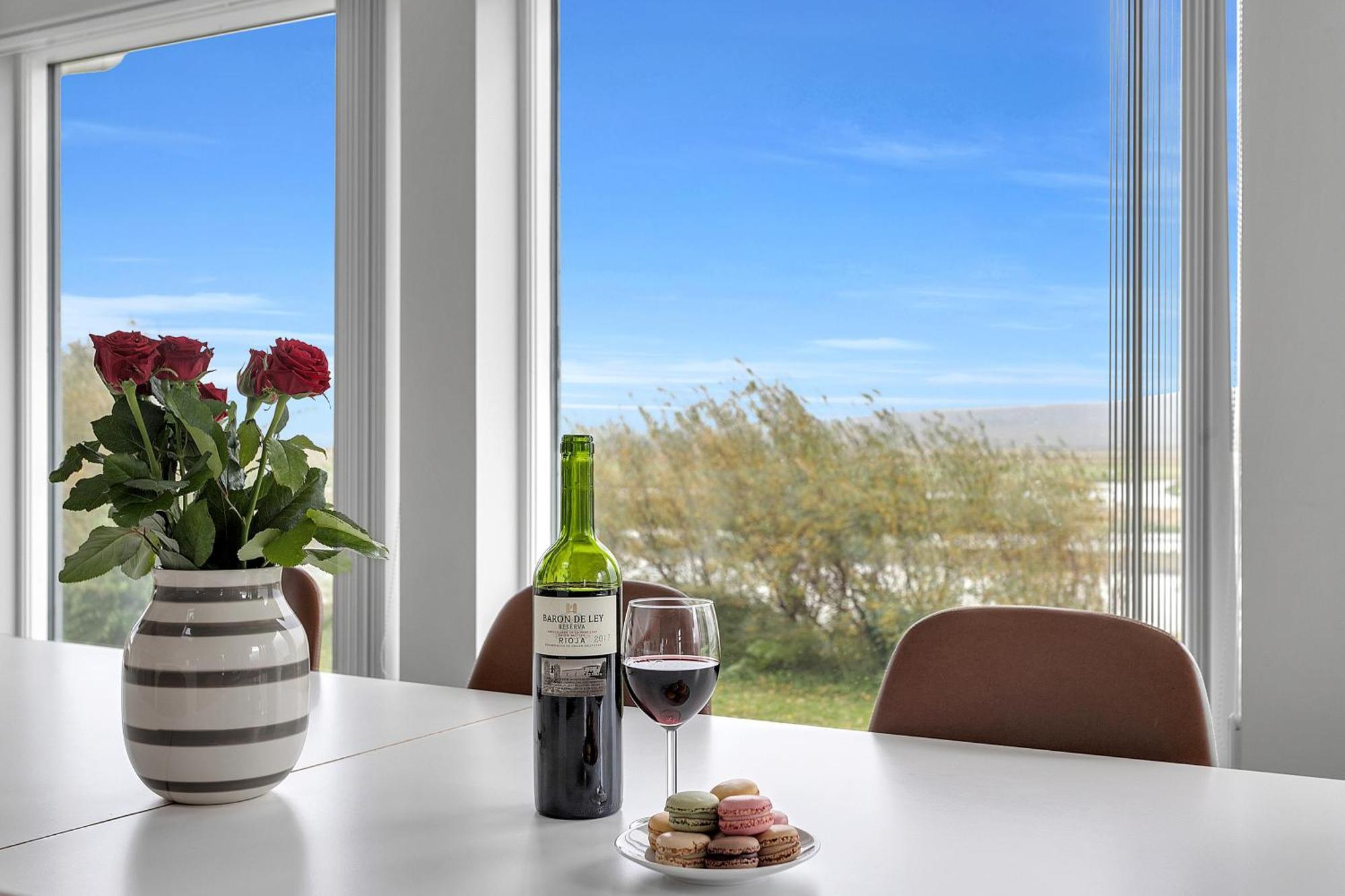 Luxury Villa With River View Laugaras エクステリア 写真