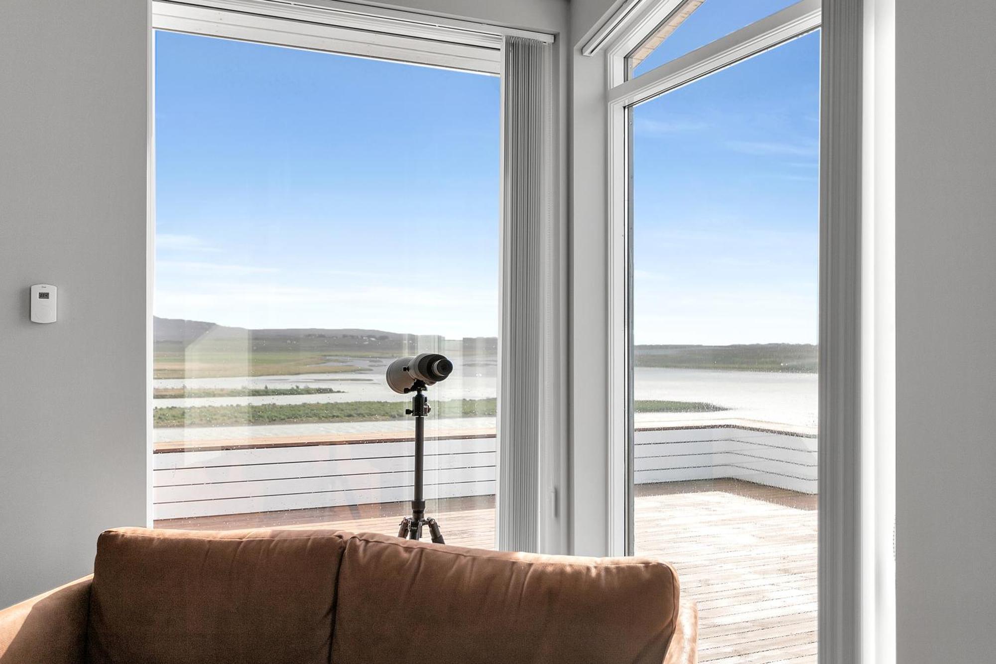 Luxury Villa With River View Laugaras エクステリア 写真