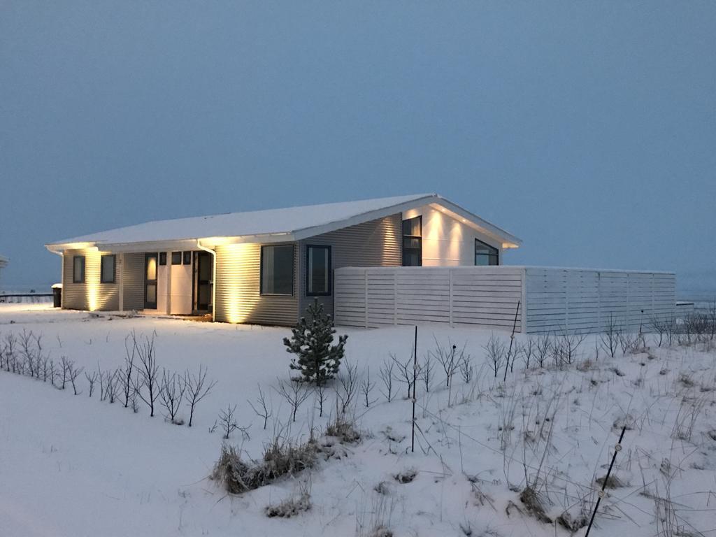 Luxury Villa With River View Laugaras エクステリア 写真